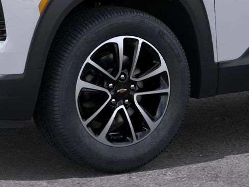 New 2026 Chevrolet TrailBlazer LT w/ LT Cold Weather Package AWD/4WD image 9
