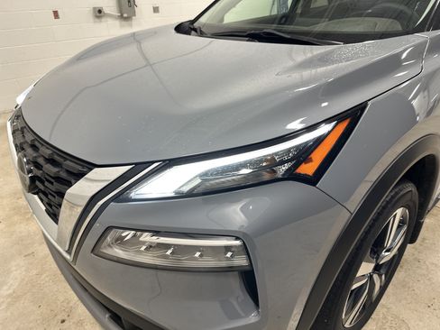 Used 2021 Nissan Rogue SL AWD/4WD image 6