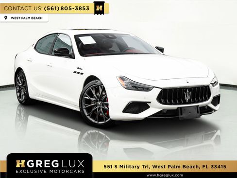 Used 2022 Maserati Ghibli Modena Q4 image 1