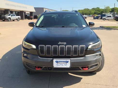 Used 2022 Jeep Cherokee Trailhawk w/ Sun, Sound & Nav Group AWD/4WD image 2