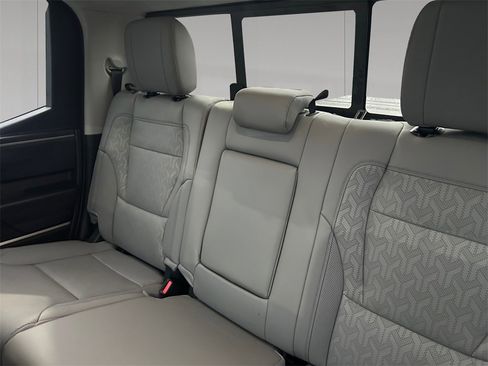 Used 2022 Toyota Tundra SR5 image 16