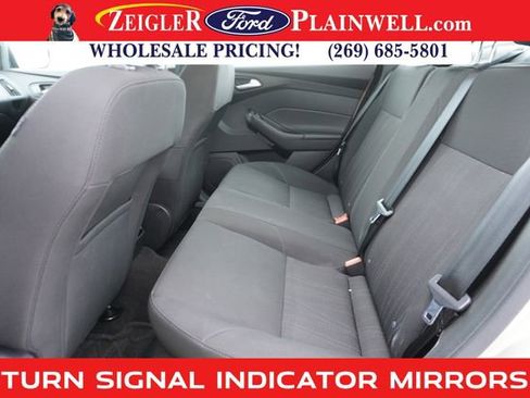 Used 2017 Ford Focus SE image 11
