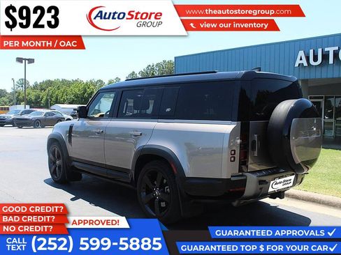 Used 2023 Land Rover Defender 130 X-Dynamic SE AWD/4WD image 8