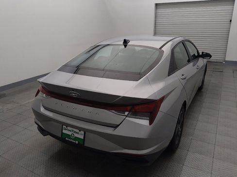 Used 2023 Hyundai Elantra SEL FWD image 7