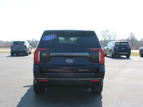 Used 2023 GMC Yukon Denali Ultimate w/ LPO, Floor Liner Package AWD/4WD image 8