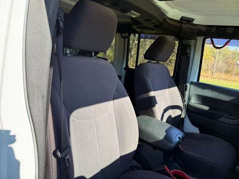 Used 2014 Jeep Wrangler Unlimited Sport image 45