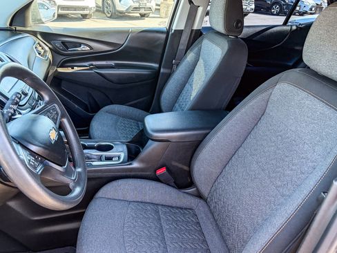 Used 2022 Chevrolet Equinox LT image 16