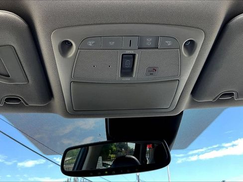 Used 2017 Nissan Rogue SL w/ SL Premium Package FWD image 16