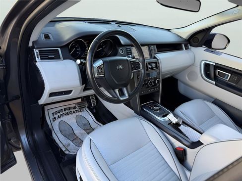 Used 2019 Land Rover Discovery Sport HSE Dynamic AWD/4WD image 13