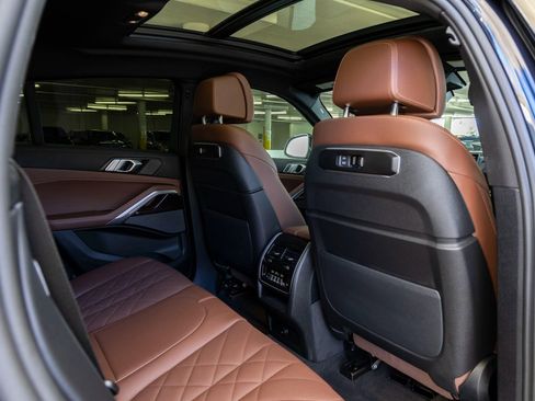 Certified 2025 BMW X6 xDrive40i image 28