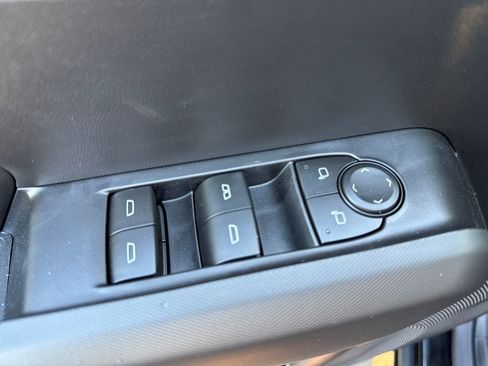 New 2026 Chevrolet Colorado Trail Boss AWD/4WD image 16