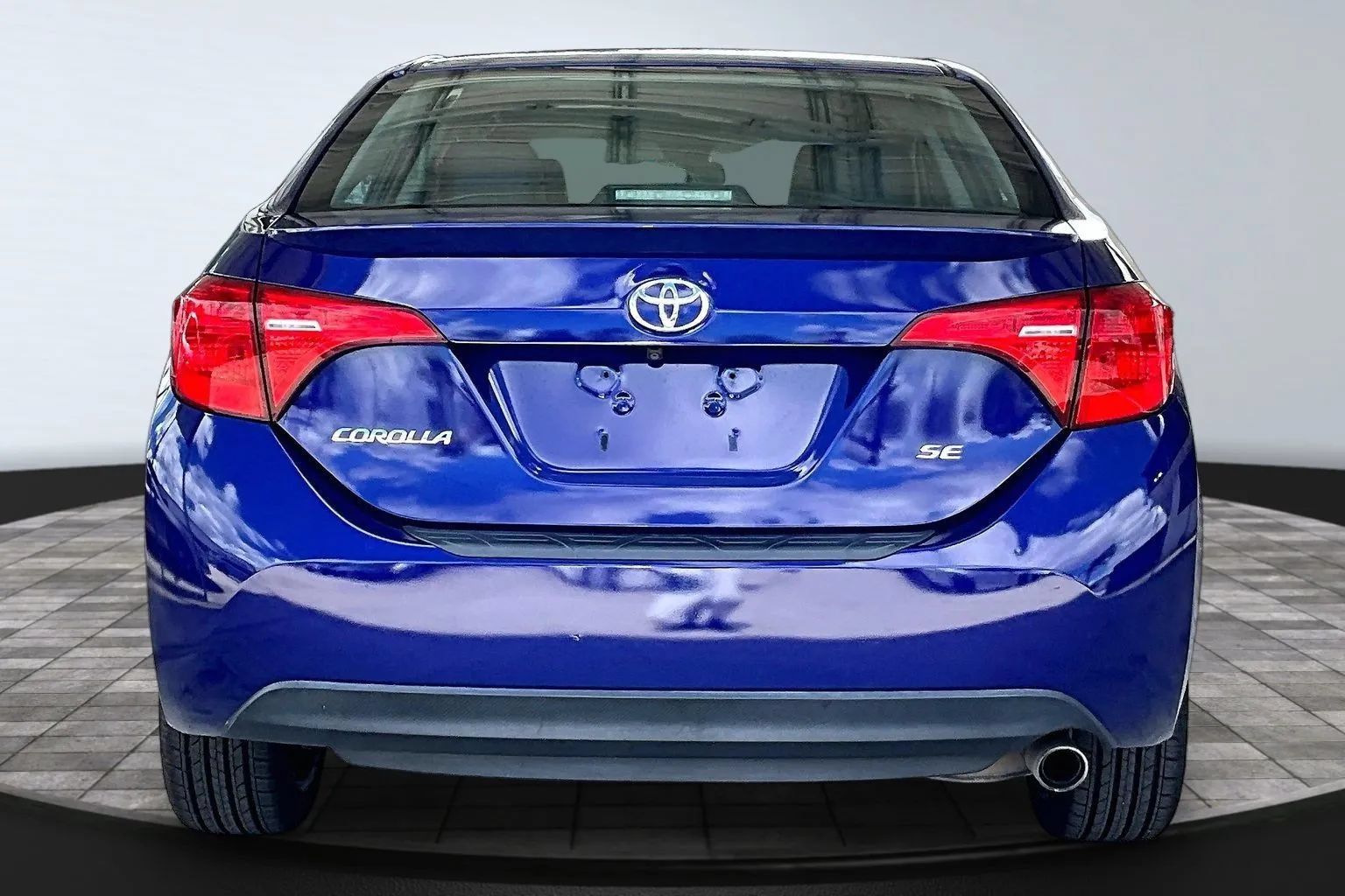 Used 2019 Toyota Corolla SE FWD image 5