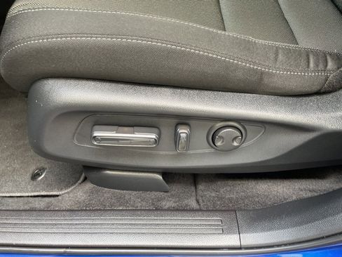 Certified 2025 Honda CR-V EX image 16