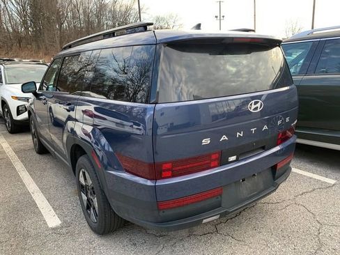 Used 2025 Hyundai Santa Fe SEL image 2