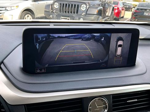 Used 2022 Lexus RX 350L Luxury image 26