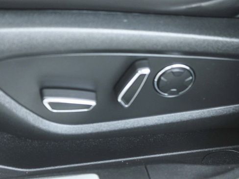Used 2019 Lincoln MKC Reserve w/ MKC Technology Package FWD image 27