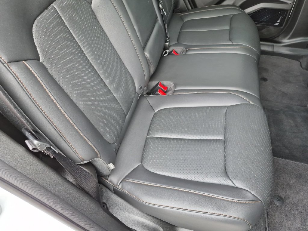 Used 2026 Jeep Cherokee Limited AWD/4WD image 26