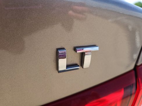 Used 2025 Chevrolet Malibu LT FWD image 21