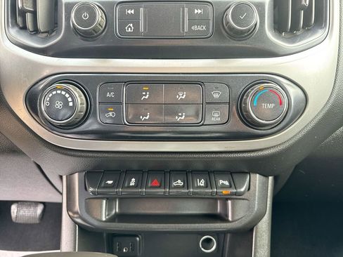 Used 2020 Chevrolet Colorado LT w/ Safety Package image 25