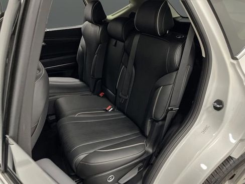 Used 2024 Genesis GV80 3.5T w/ Advanced Package image 33