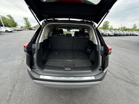 Used 2023 Nissan Rogue SV AWD/4WD image 23