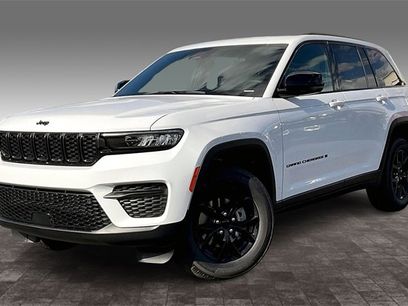 New 2025 Jeep Grand Cherokee Altitude