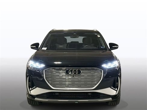 Used 2023 Audi Q4 e-tron Prestige w/ 20" Wheel Package image 8