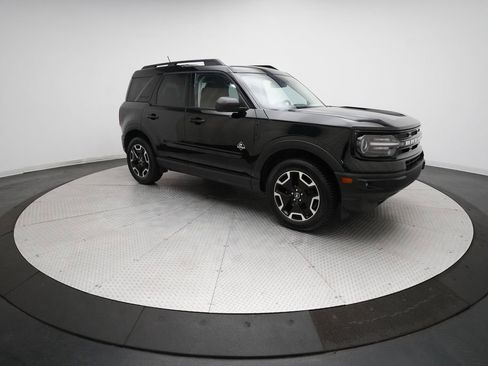 Used 2021 Ford Bronco Sport Outer Banks w/ Outer Banks Package (96D) image 37