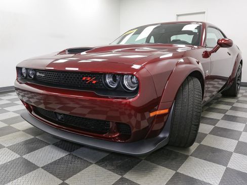 Used 2019 Dodge Challenger R/T Scat Pack image 4