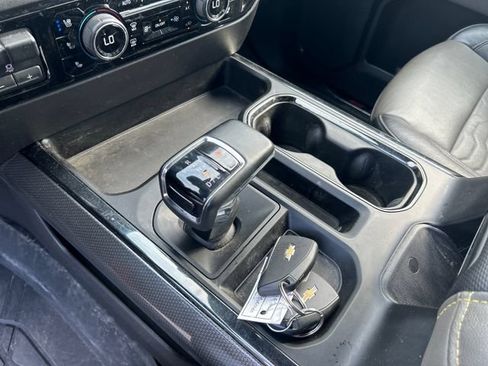 Used 2024 Chevrolet Silverado 1500 ZR2 AWD/4WD image 24