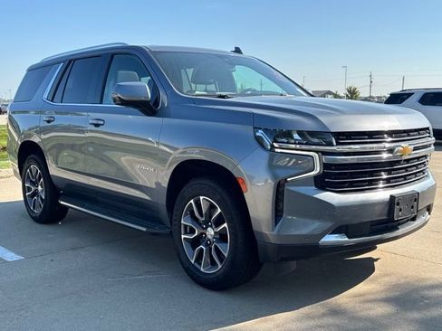 Used 2021 Chevrolet Tahoe LT w/ LT Signature Package AWD/4WD image 4