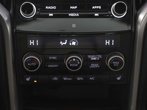 Used 2020 Subaru Ascent Limited w/ Technology Package image 22