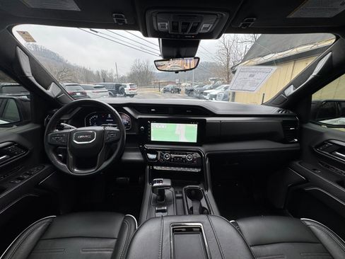 Used 2022 GMC Sierra 1500 AT4X image 47