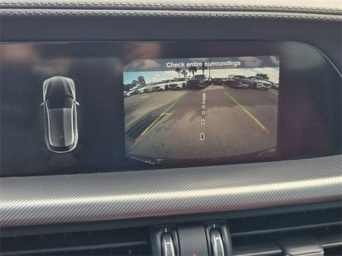 Used 2022 Alfa Romeo Stelvio Veloce image 19