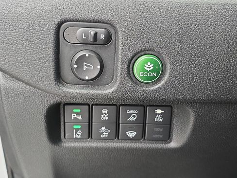 Used 2021 Honda Ridgeline Black Edition image 25