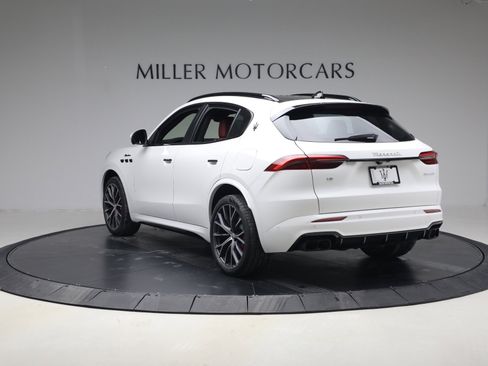 New 2026 Maserati Grecale Modena image 5