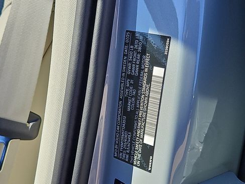 New 2026 Volvo XC60 B5 Ultra w/ Protection Package Premier image 22