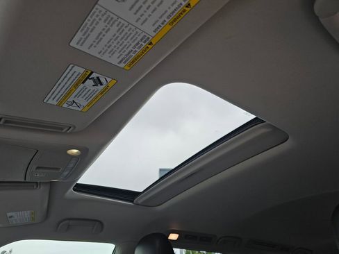 Used 2020 Nissan Armada SL w/ Premium Package image 28