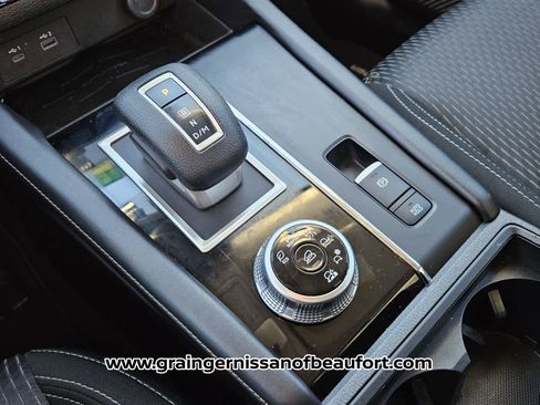 Used 2022 Mitsubishi Outlander ES image 11