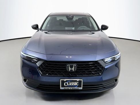 Certified 2025 Honda Accord SE image 2