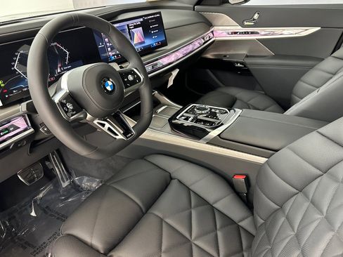 New 2026 BMW 740i w/ Premium Package image 4