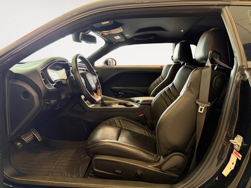 Used 2020 Dodge Challenger SRT Hellcat Redeye RWD image 9