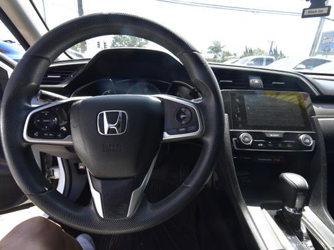 Used 2018 Honda Civic EX image 7