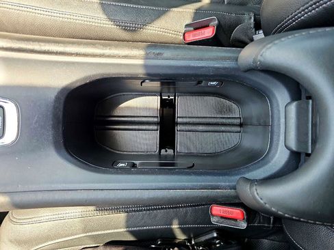 Used 2021 Honda HR-V EX-L image 30