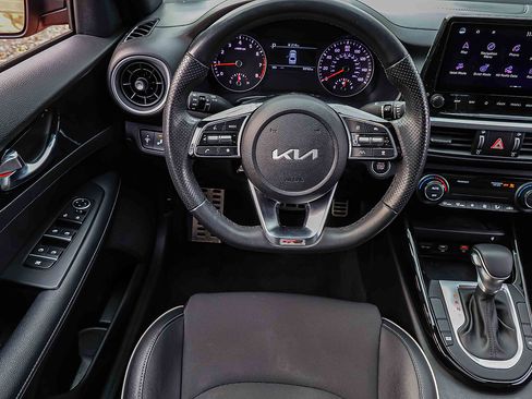 Certified 2023 Kia Forte GT-Line w/ GT-Line Premium Package image 17