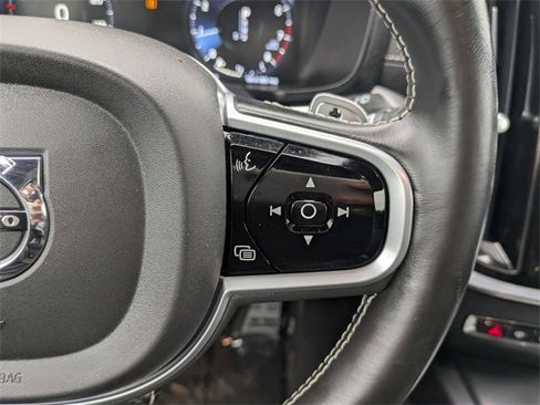 Used 2020 Volvo V60 T6 R-Design w/ Protection Package image 17