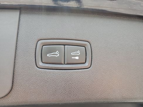 Used 2019 Porsche Cayenne AWD/4WD image 12