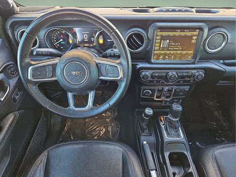 Used 2021 Jeep Wrangler Unlimited Sahara image 17