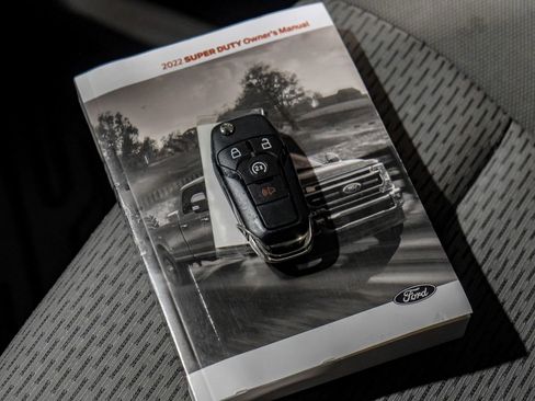 Used 2022 Ford F250 XLT w/ Black Appearance Package AWD/4WD image 63