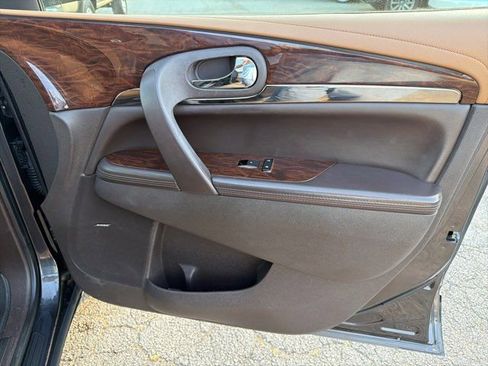 Used 2014 Buick Enclave Leather FWD image 19
